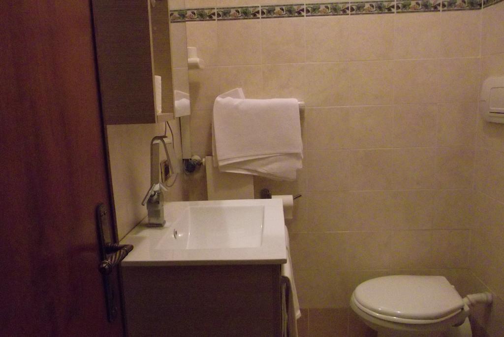 Hotel Total Pisogne Cameră foto